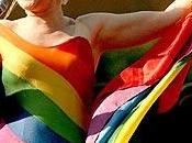 Cyndi Lauper apoya campaña para ayudar jóvenes LGTB hogar
