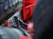 Tanques contra ‘camisas rojas’