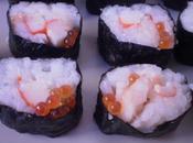 Maki sushi surimi huevas salmon
