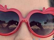 gafas rojas......Apple sunglasses Modcloth