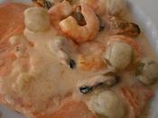Salmon cava mariscos uvas moscatel