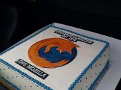 tradición continúa, equipo Mozilla envió pastel gente Internet Explorer10