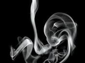 Mamá fumadora=bebé fumando