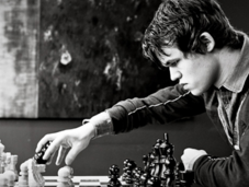 Magnus Carlsen bate record Gary Kasparov