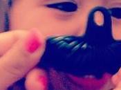 Fotonovela bebé mostacho’