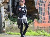 Outfit Cost: Black Skull