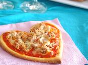 Mini pizzas valentinizadas pizza tonno)