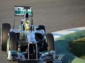 Mercedes abandona segundo test