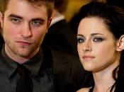 Robert Pattinson prohíbe Kristen Stewart visite Australia