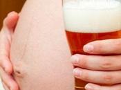 Beber poco alcohol durante embarazo también puede afectar niño