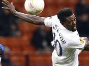 ¿Insultos racistas Adebayor?