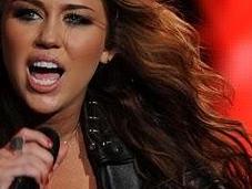 Miley Cyrus será Sarah Jessica Parker precuela Sexo Nueva York