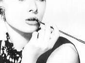 Sale subasta lote sellos Audrey Hepburn, valorado medio millón euros