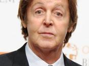 Paul McCartney músico rico Reino Unido