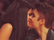 ¡Aseguran Justin Bieber Selena Gomez besaron Europa!