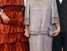 vestidos diferentes casas reales coronación holandesa
