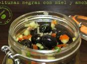 Aceitunas negras miel anchoas