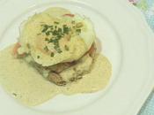 Tosta salmón huevo poché salsa tártara