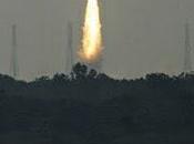 India lanza cinco satélites