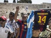 Messi, Xavi, Iniesta Piqué visitaron niños enfermos cáncer Israel