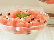 Postre sandía, mascarpone queso crema aroma rosas