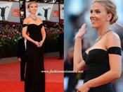 Scarlett Johansson, Versace, luce Venecia anillo compromiso. Vídeo