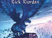 maldición titán resistirá, perecerá... (Reseña)