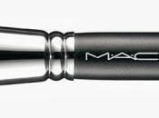 Brocha Mac. Large Angled Contour Brush