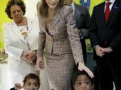 Letizia repite traje tweed Felipe Varela Valencia