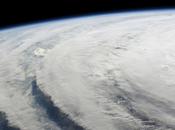 huracán desde espacio