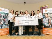 Mary entrega donativo para apoyar mujeres Guerrero‏