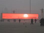 chinos miran amanecer pantallas contaminación
