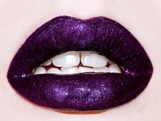 Labios góticos