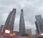 Escalofriante: jóvenes escalan permiso hasta alto construcción Torre Shanghái