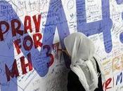 Avión desparecido: mundo mira cielo #PrayForMH370