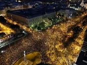 “democracia” española policía termina reprimiendo marcha pacífica fotos videos]