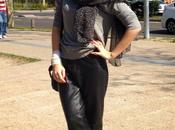 Baggy leather pants: style them outfit