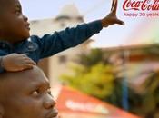 Coca-Cola celebra aniversario South Africa creando para ellos arcoiris