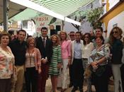 Sayalonga rinde tributo níspero repartiendo 2.000 kilos