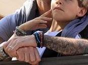 Romeo Beckham tras pasos mamá