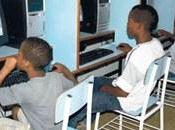 ¿Que pasa personas tienen acceso Internet?