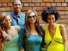 Beyoncé, Solange Knowles posan familia