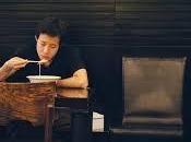 Comer solo Corea