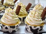 Cupcakes chocolate blanco frosting queso