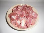 Carne salsa almendras