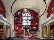 MVRDV transforma capilla tienda-cafetería para museo Stedelijk Schiedam.