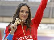 Yelena Isinbayeva, madre niña