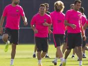 Messi, Mascherano Alves trabajan