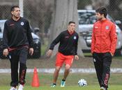 Riquelme estaría entre tres semanas fuera canchas lesión