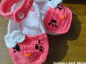 Escarpines Hello Kitty crochet tres partes. Zapaticos tirantes ganchillo (Kitty crocheted baby shoes)